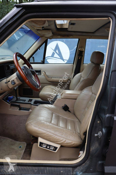 Véhicule utilitaire Jeep Limited