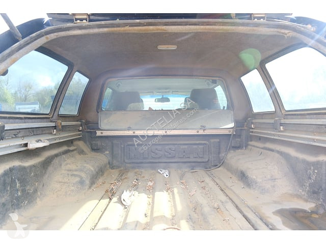 Véhicule utilitaire Nissan
