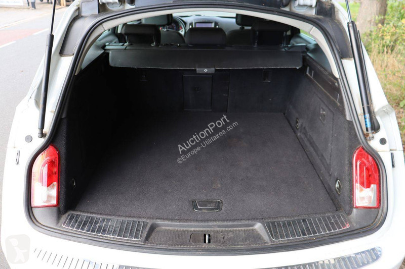 Véhicule utilitaire Opel Sports SW