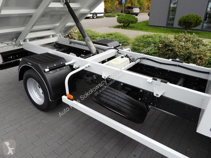 Véhicule utilitaire Iveco 35C16 DAILY