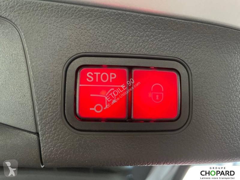 Véhicule utilitaire Mercedes GLA 200 d 8G-DCT