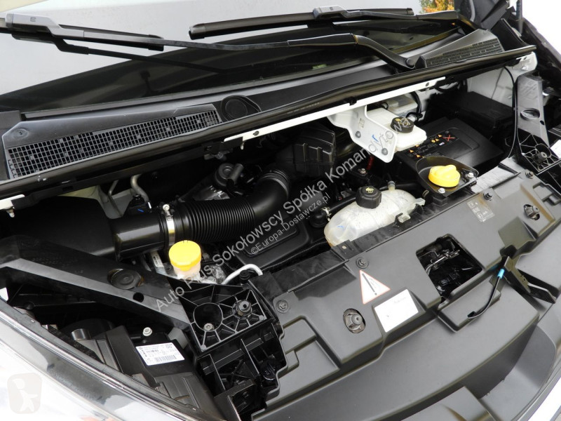Véhicule utilitaire Renault  TRAFIC