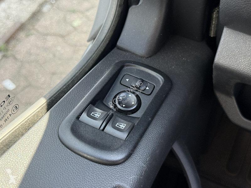 Véhicule utilitaire Renault Plancher T35 2.3...