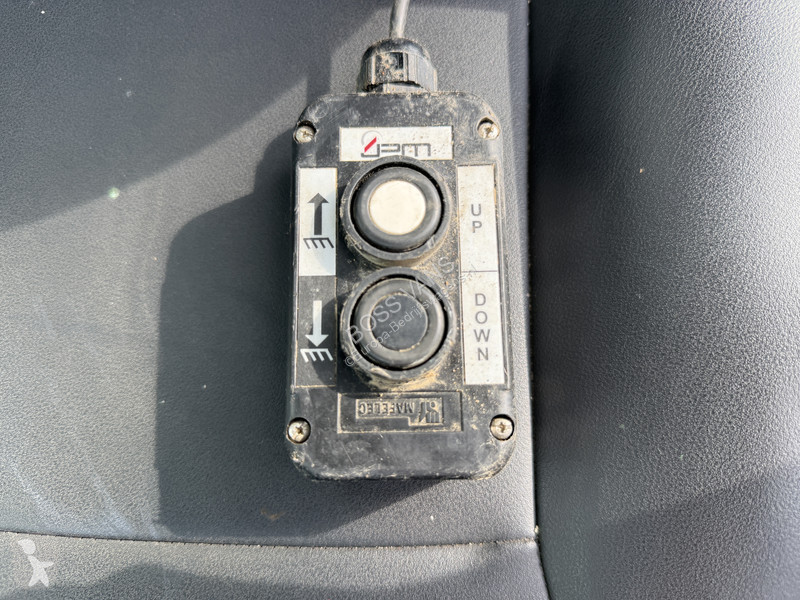 Véhicule utilitaire Iveco 35C12 2.3