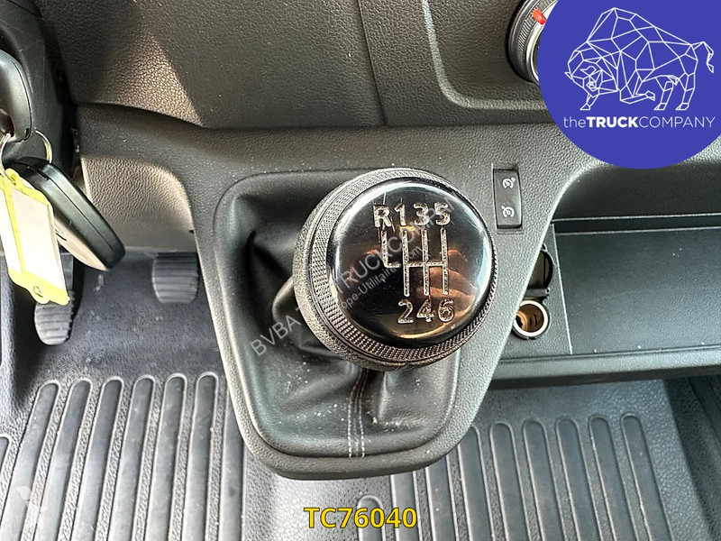 Véhicule utilitaire Renault 130.35 L2H2