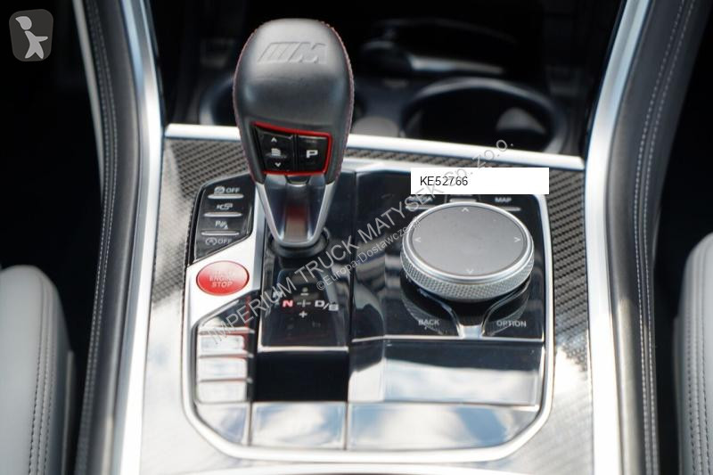 Véhicule utilitaire BMW M8