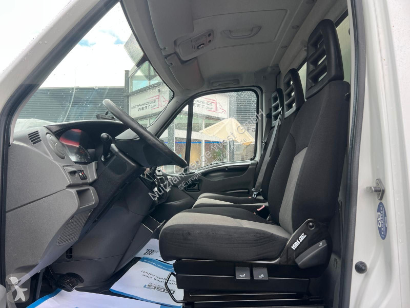 Véhicule utilitaire Iveco 35S15 Koffer...