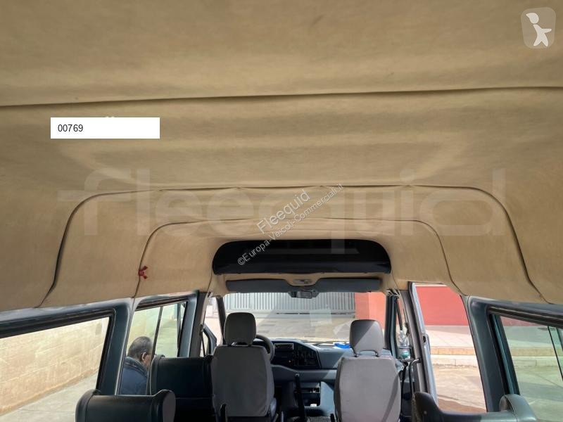 Mercedes  van