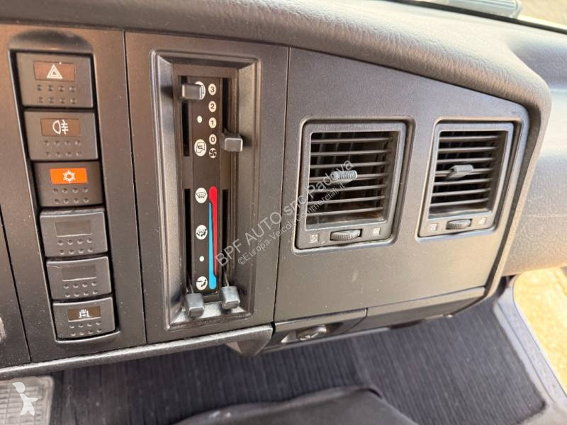 Nissan 120.35 van