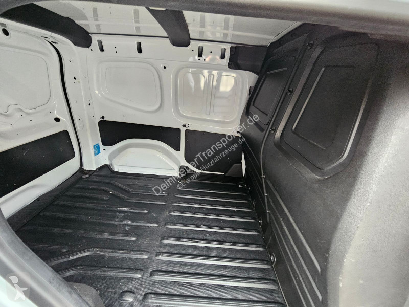 Mercedes 108 CDI...