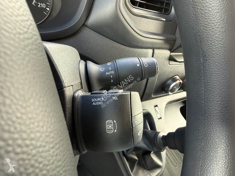 Furgoneta Renault 2.3DCi 135PK L3H3 LED Cruise...