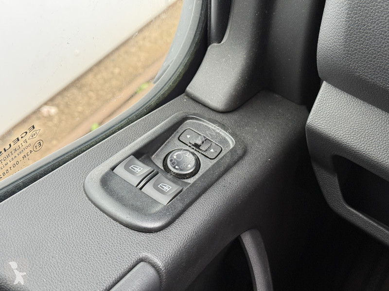 Užitkové vozidlo Renault Plancher 2.3 DCI 145PK...