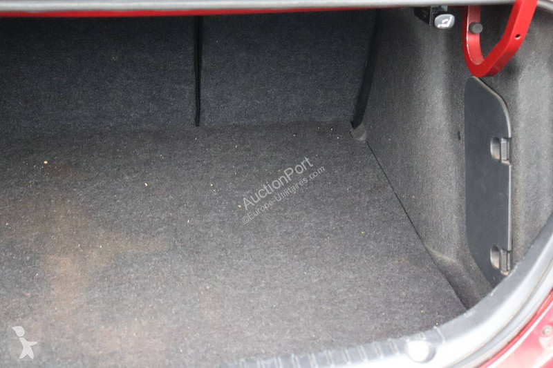 Mazda  3 van