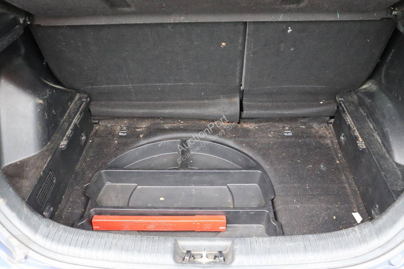 Hyundai ix20 van