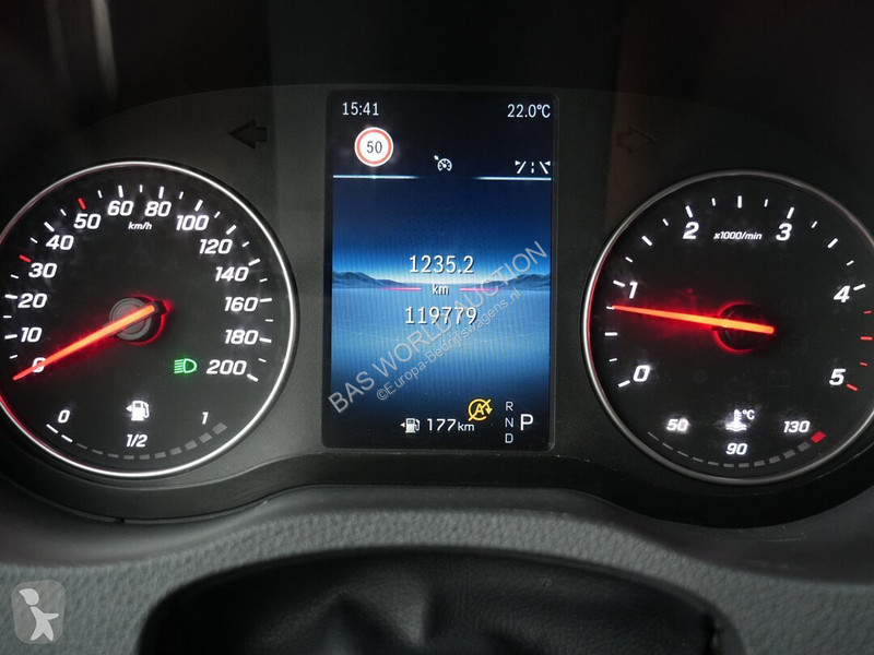 Mercedes 315 CDI van