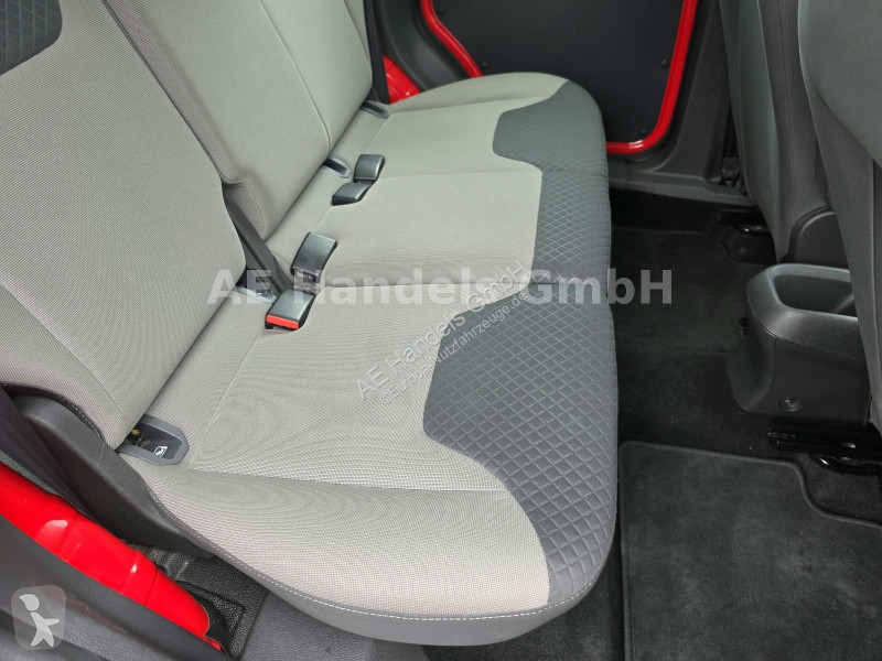Užitkové vozidlo Ford Courier 1.5 Kombi Trend...