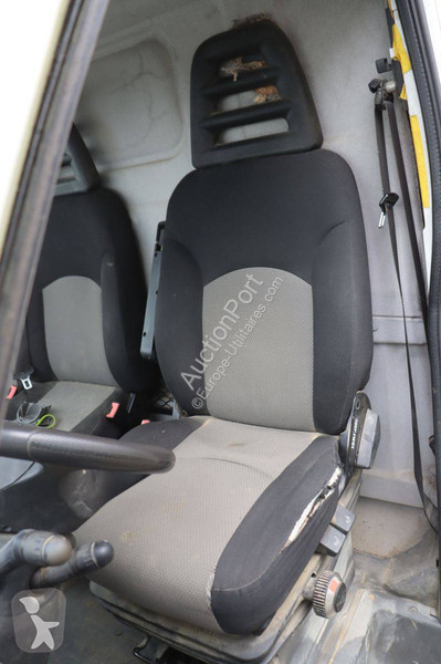 Bedrijfswagen Iveco 35C13