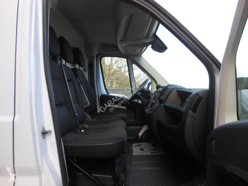 Bedrijfswagen Peugeot 333 L2H2 2.2 Bluehdi 140...
