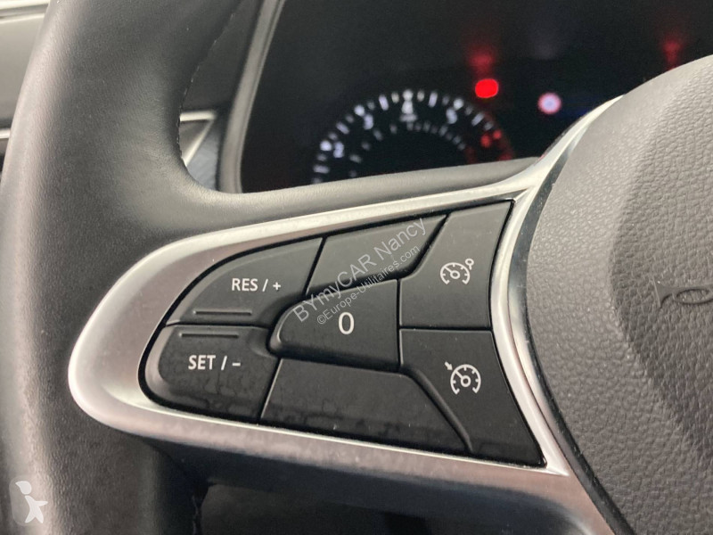 Autoutilitară Renault Arkana mild hybrid 140...