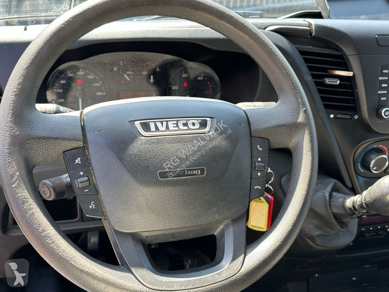 Nyttofordon Iveco 2 persoonslift, 15 meter...