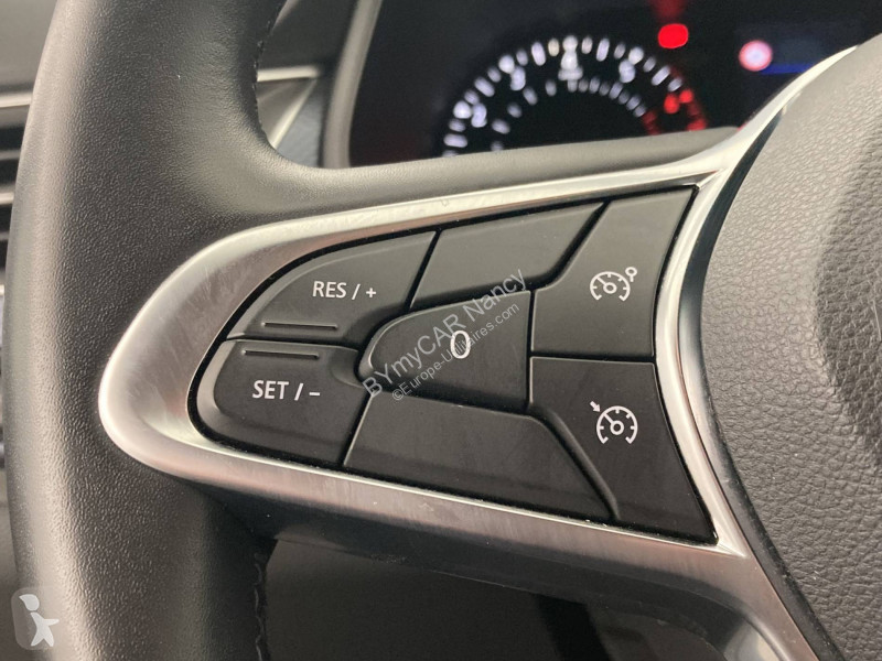 Autoutilitară Renault Arkana mild hybrid 140...