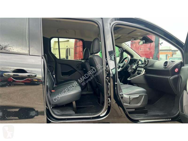 Užitkové vozidlo Mercedes 180 d