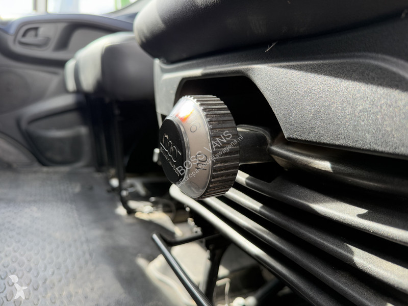 Nyttofordon Iveco 50C18 3.0L Automaat L4H2...