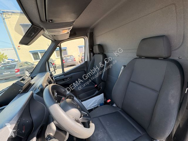 Véhicule utilitaire Mercedes 314*Carrier*2...
