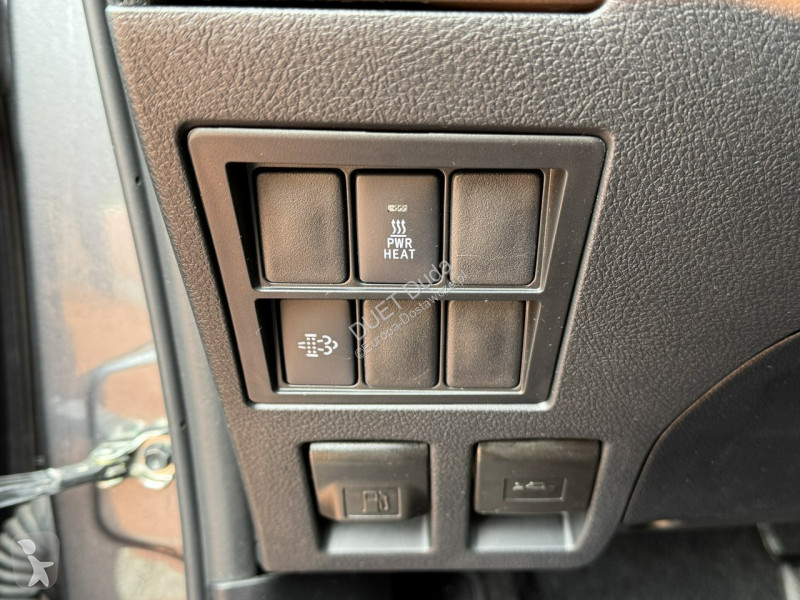 Autoutilitară Toyota Hilux