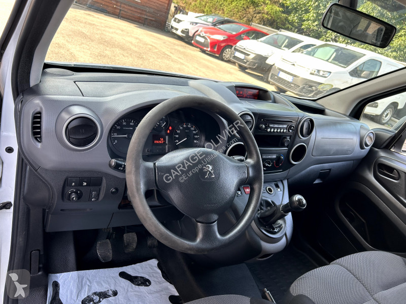 Peugeot Standard 1.6 Bluehdi 100 Premium van