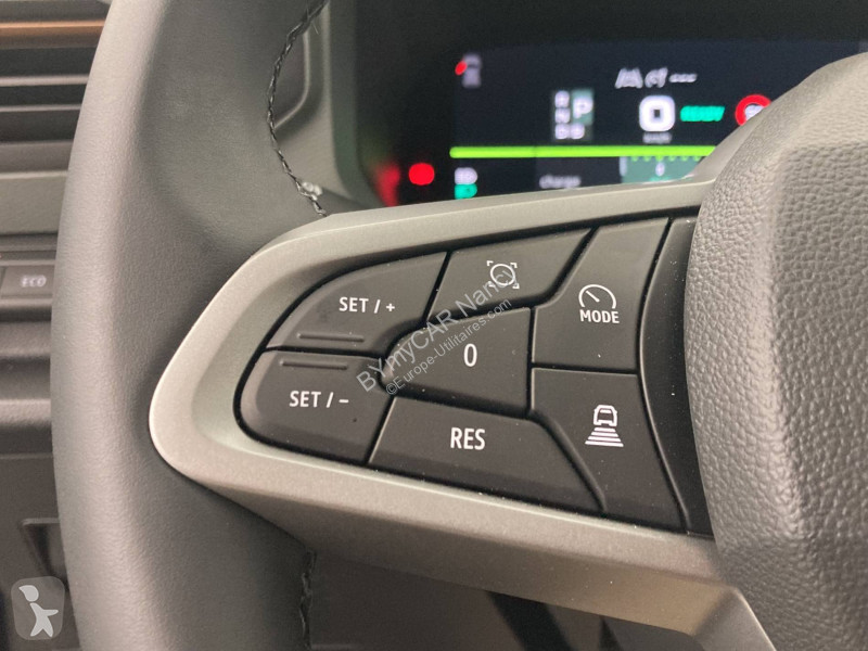 Užitkové vozidlo Dacia Bigster Hybrid 155