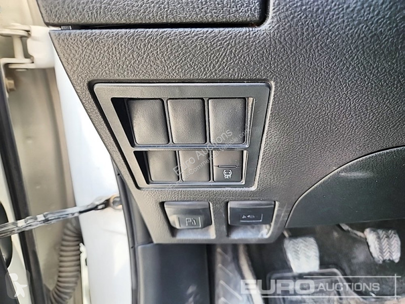 Véhicule utilitaire Toyota Hilux