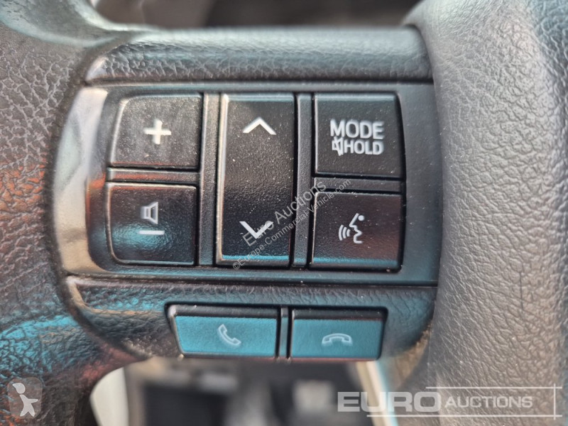 Véhicule utilitaire Toyota Hilux
