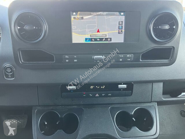 Veicolo commerciale Mercedes 317...