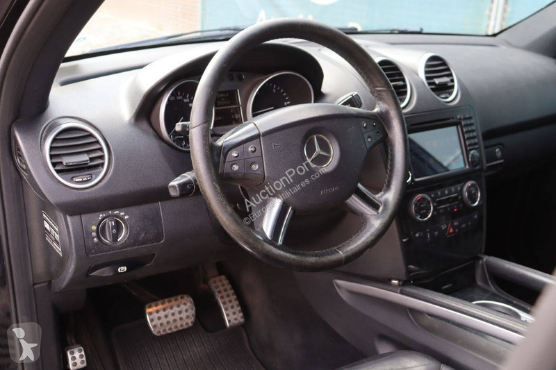 Véhicule utilitaire Mercedes 4 MATIC M-Klasse