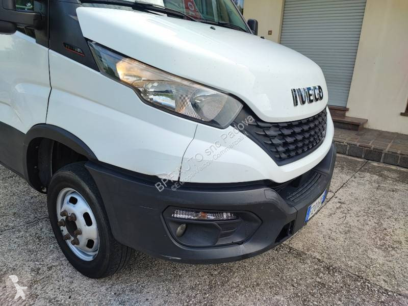 Véhicule utilitaire Iveco