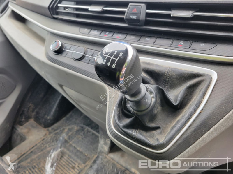 Véhicule utilitaire Maxus 9