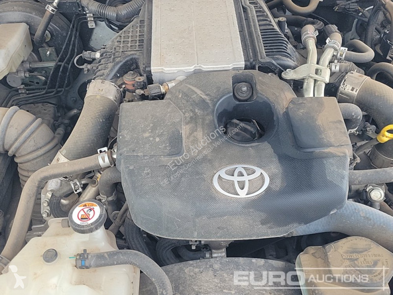 Véhicule utilitaire Toyota Hilux