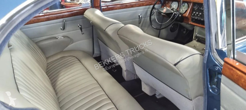 Véhicule utilitaire Jaguar