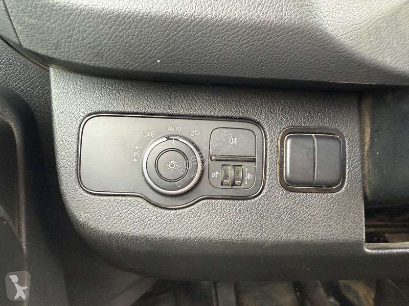 Autoutilitară Mercedes 314 2.2 CDI L2H2 Dubbele...