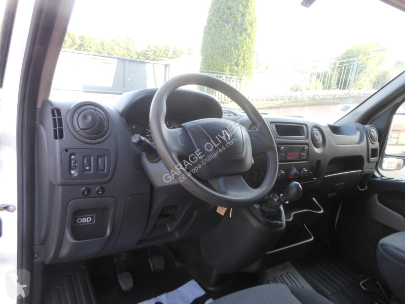 Samochód dostawczy Renault Plateau CDC Double...