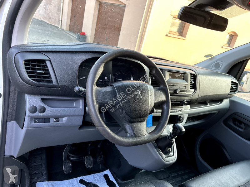 Užitkové vozidlo Peugeot 1.5 Bluehdi 100 Premium