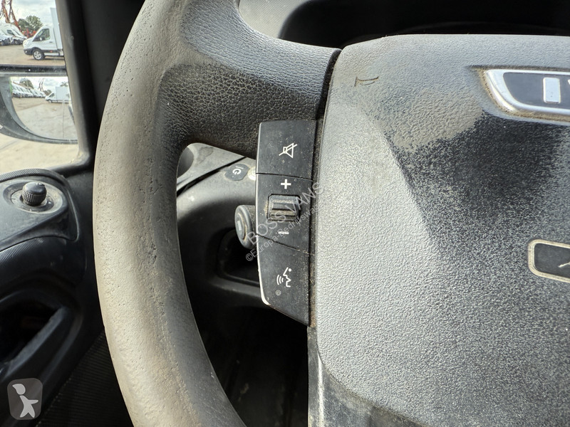 Véhicule utilitaire Iveco 70C17 3.0 **Engine...