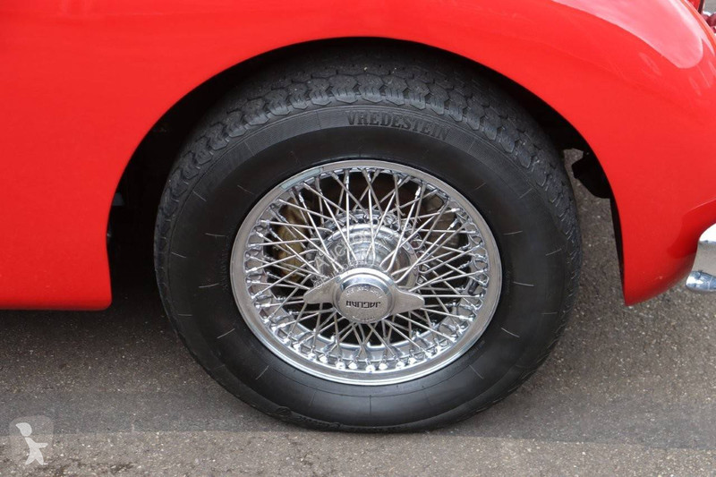 Véhicule utilitaire Jaguar 150 DHC