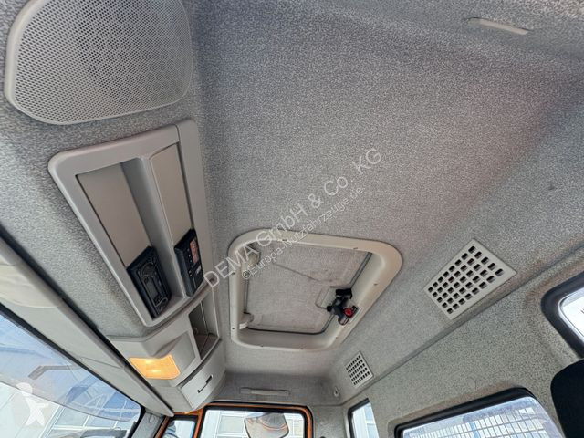 Véhicule utilitaire Iveco...