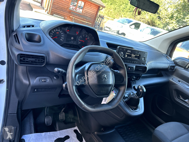 Furgoneta Peugeot 1.6 Bluehdi 100 Premium