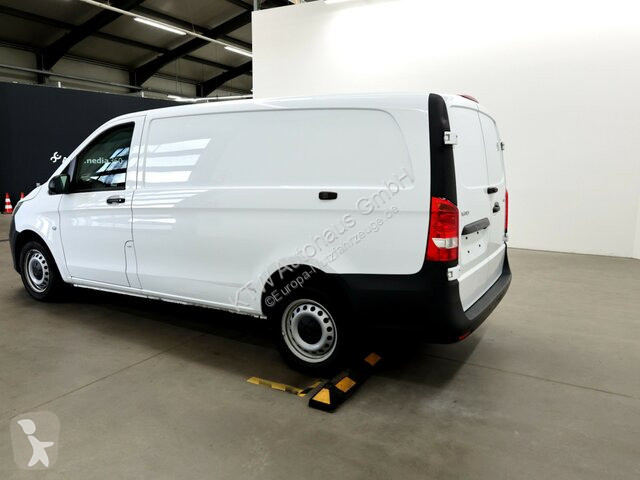 Furgoneta Mercedes Vito KA...