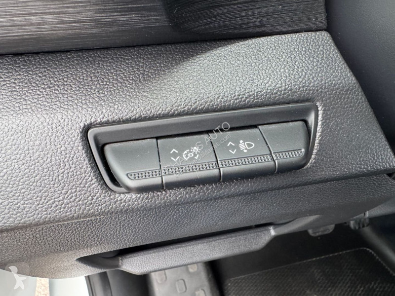 عربة نفعية Renault 2.0 BLUE DCI 150 EDC