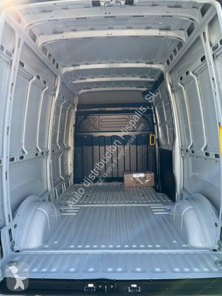 Furgoneta Iveco 35S16
