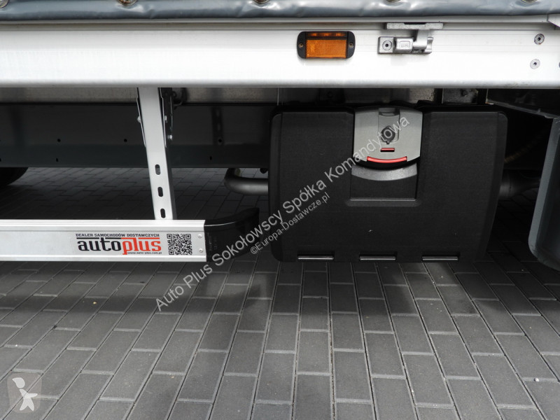 Лекотоварен автомобил Opel  MOVANO